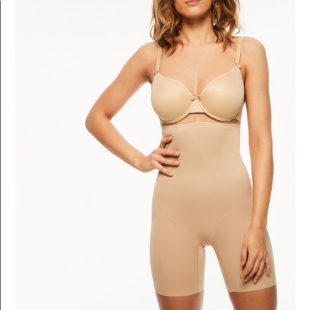 Chantelle High Waist Mid-Thigh Shaper NWOT